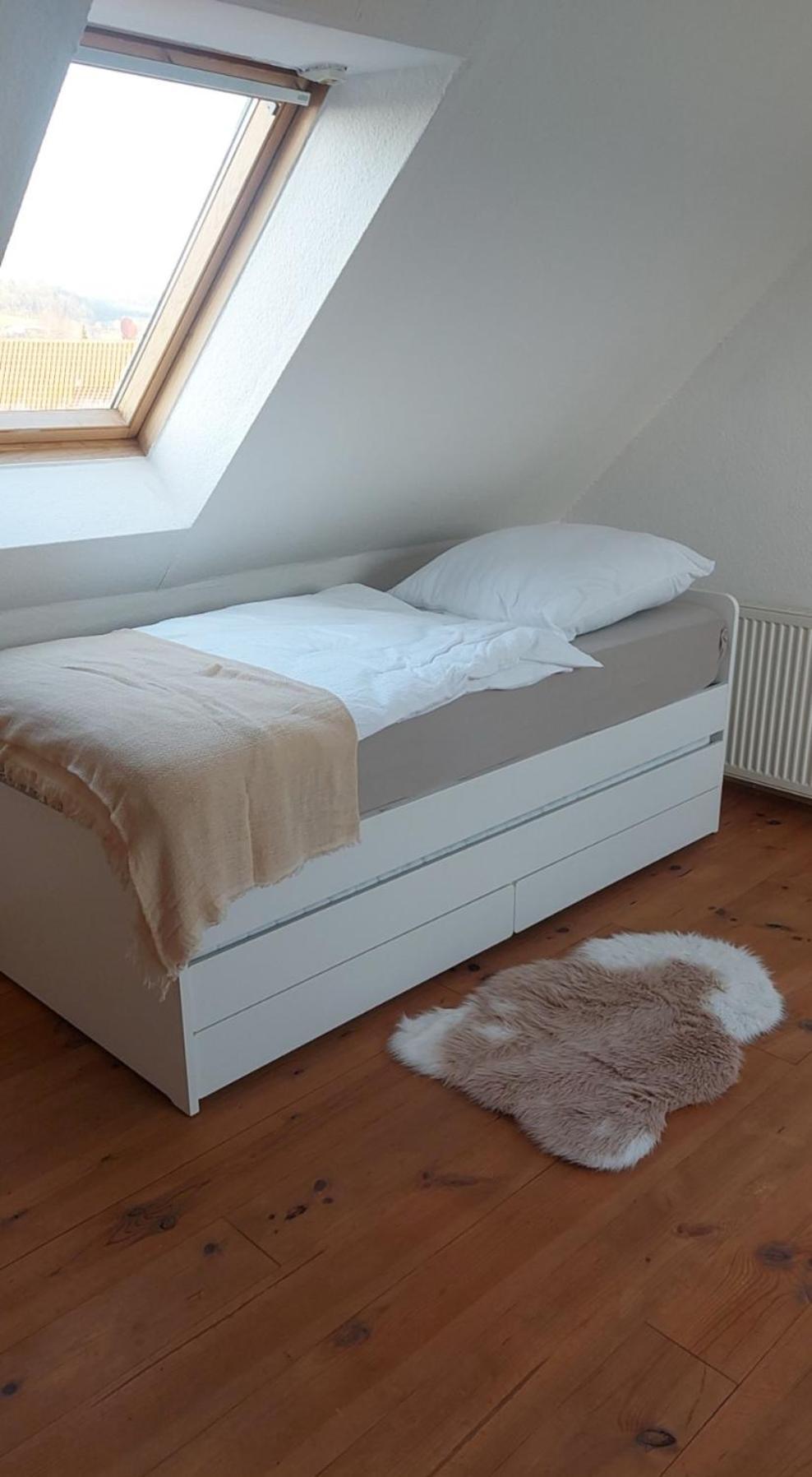 Stilvolle Ferienwohnung Free Parking, Space, Wlan Niestetal Eksteriør billede