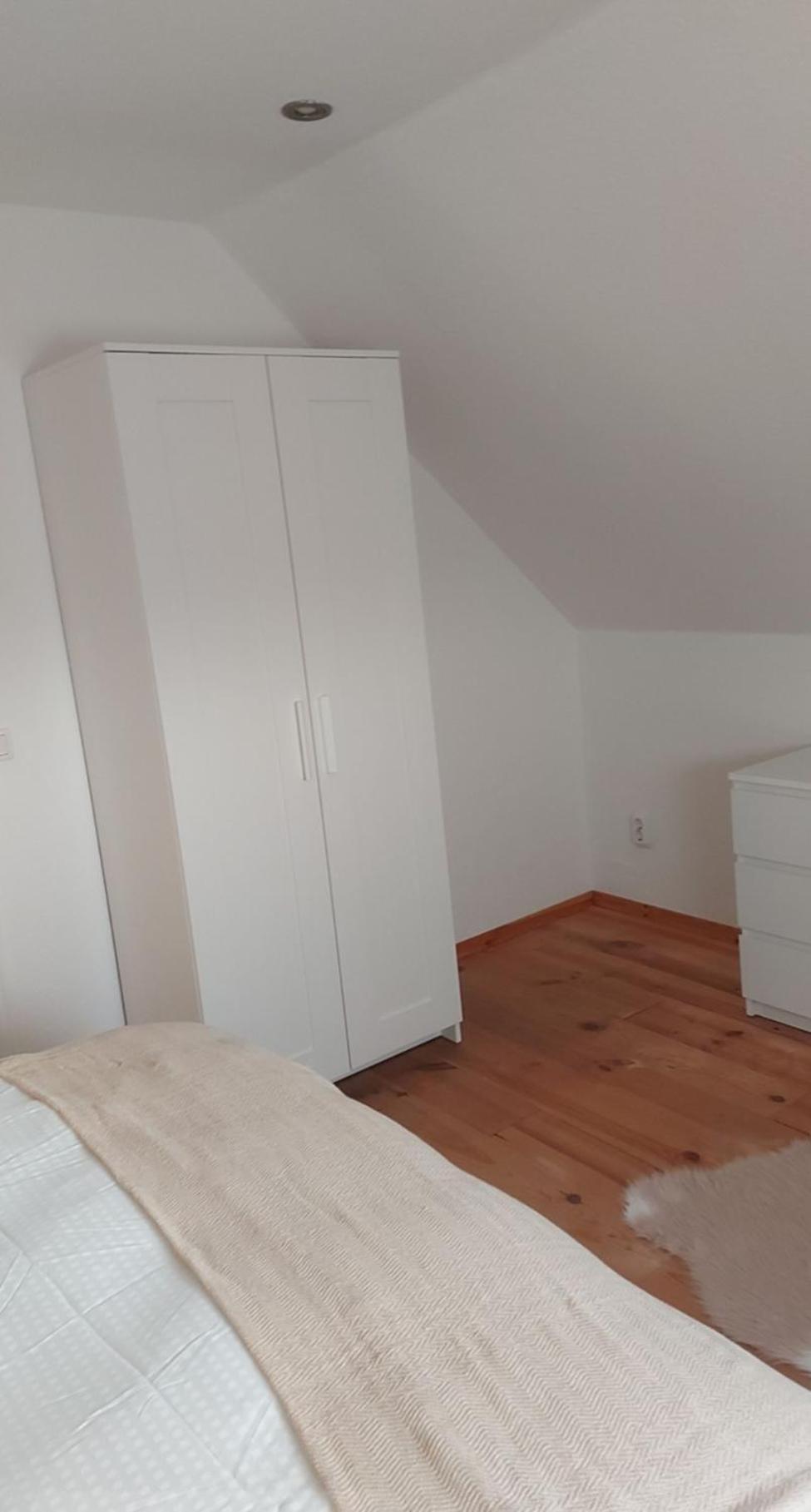 Stilvolle Ferienwohnung Free Parking, Space, Wlan Niestetal Eksteriør billede