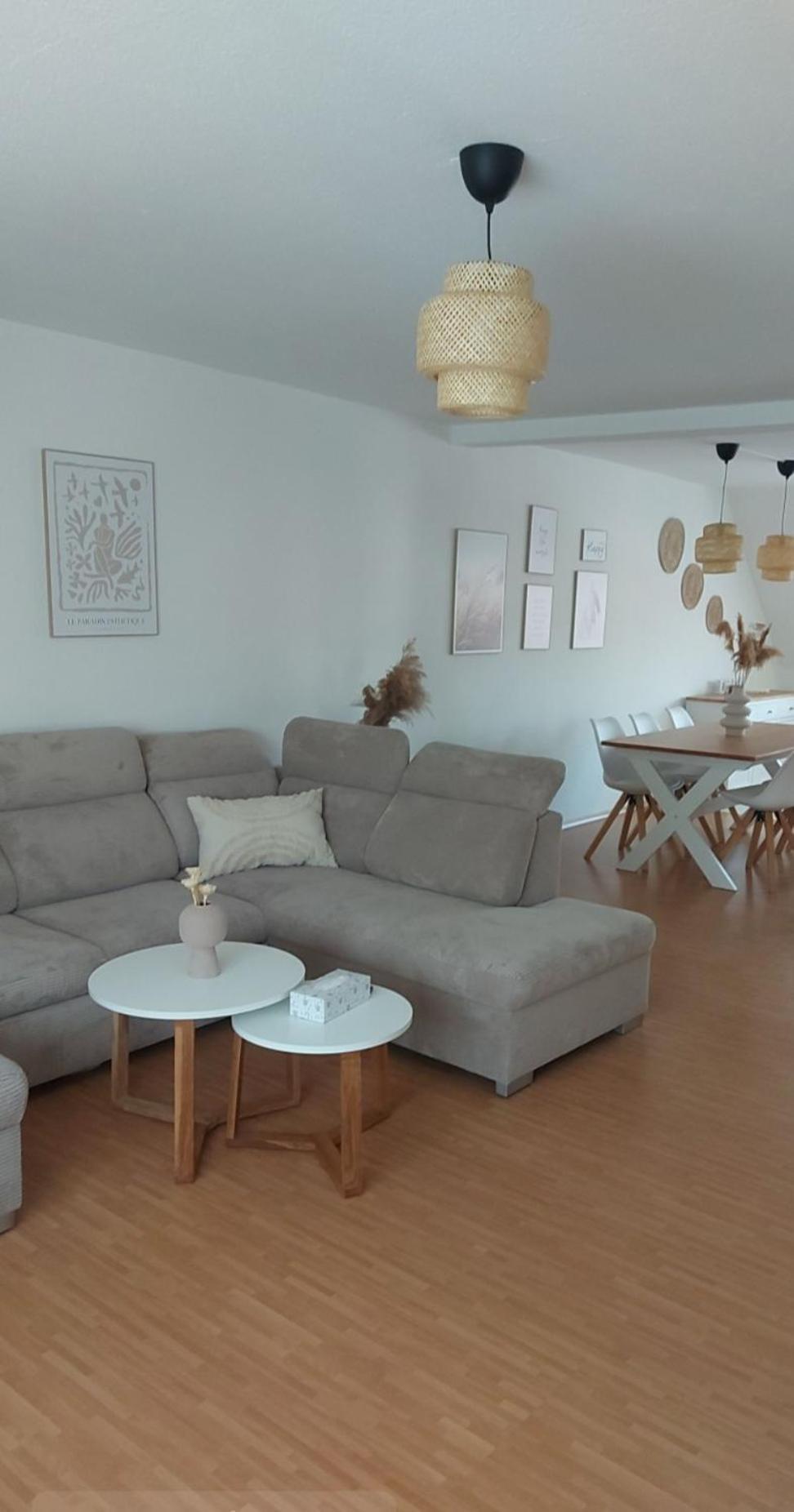 Stilvolle Ferienwohnung Free Parking, Space, Wlan Niestetal Eksteriør billede